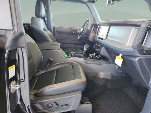 New 2025 Ford Bronco Outer Banks image 19