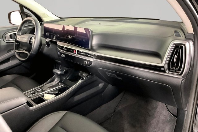 Certified 2026 Kia Sorento S w/ S Panoramic Sunroof Package FWD image 26