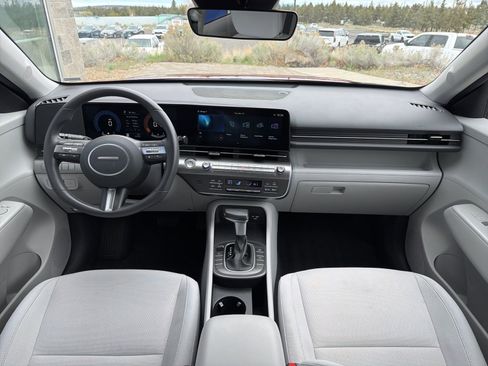 Used 2025 Hyundai Kona SEL AWD/4WD image 10