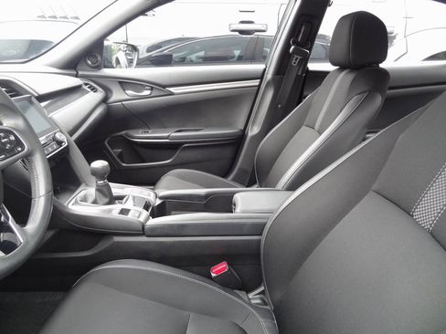 Used 2020 Honda Civic Sport image 4