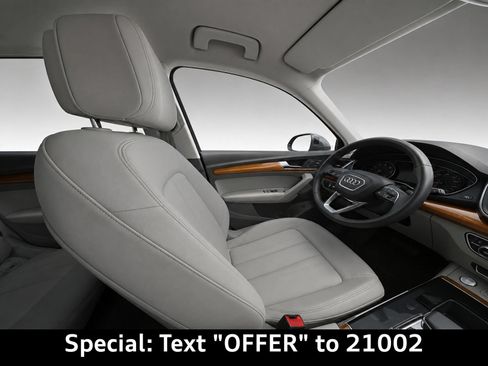Certified 2023 Audi Q5 2.0T Premium w/ Convenience Package AWD/4WD image 11