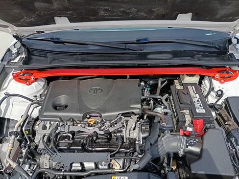 Used 2018 Toyota Camry SE FWD image 29