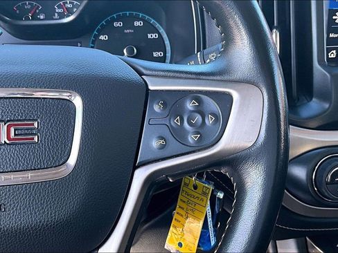 Used 2022 GMC Canyon Denali image 14