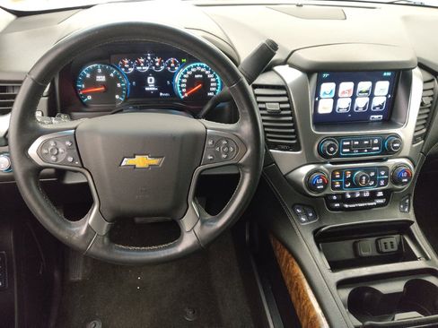 Used 2017 Chevrolet Suburban Premier AWD/4WD image 22