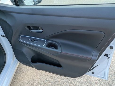 New 2025 Nissan Versa SR w/ Trunk Package image 31