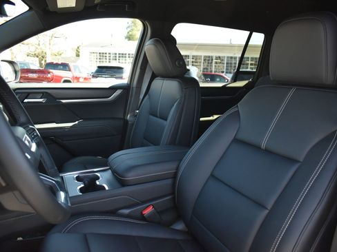 New 2026 GMC Acadia Elevation image 14