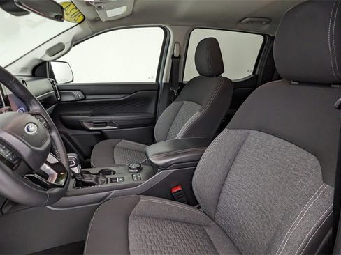 Certified 2024 Ford Ranger XLT image 2