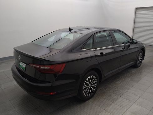 Used 2021 Volkswagen Jetta SE FWD image 9