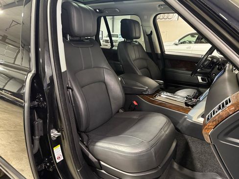 Used 2020 Land Rover Range Rover HSE image 31