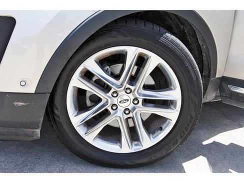 Used 2017 Ford Explorer Limited w/ Equipment Group 301A FWD image 30