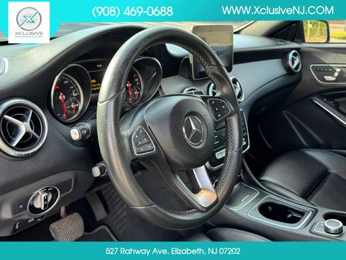Used 2018 Mercedes-Benz CLA 250 w/ AMG Line Exterior image 9