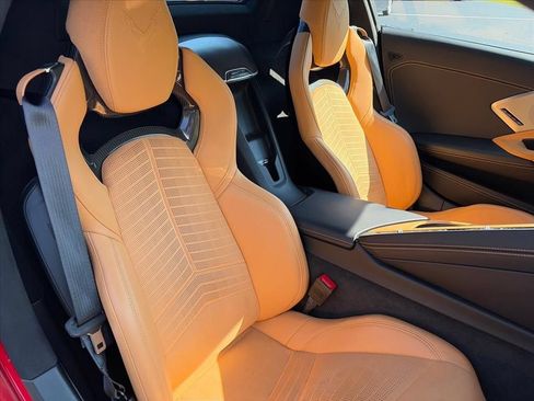 Used 2022 Chevrolet Corvette Stingray Premium Conv w/ Z51 Performance Package RWD image 32