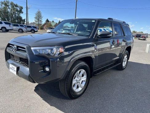 Used 2024 Toyota 4Runner SR5 Premium image 4