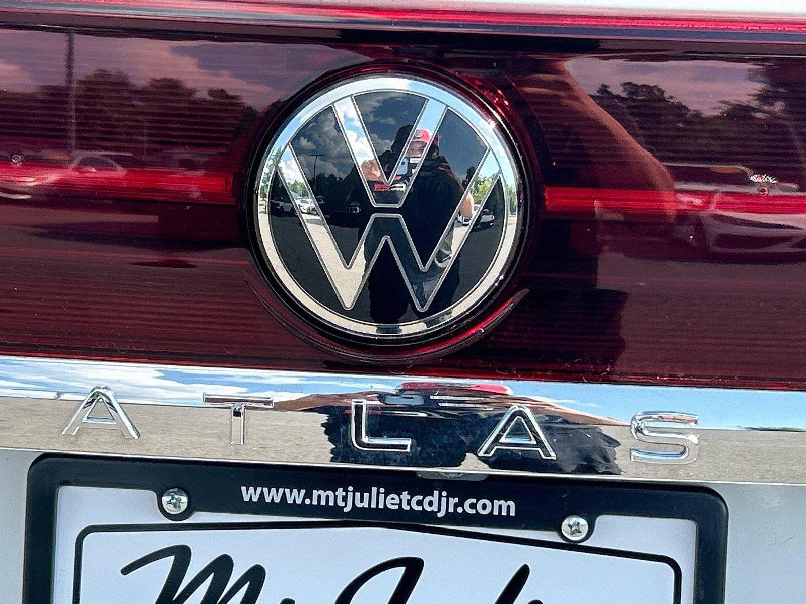 Used 2024 Volkswagen Atlas SEL Premium R-Line AWD/4WD image 12