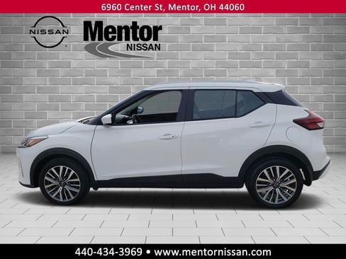 Used 2023 Nissan Kicks SV image 4
