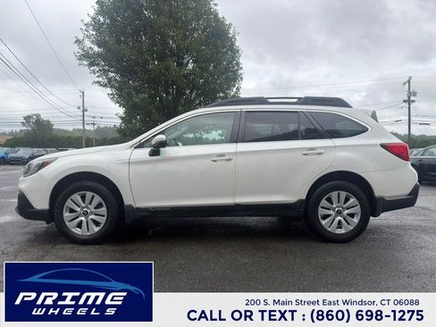 Used 2019 Subaru Outback 2.5i Premium AWD/4WD image 4