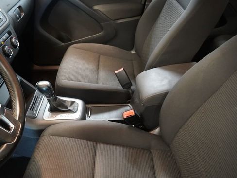 Used 2014 Volkswagen Tiguan S AWD/4WD image 7
