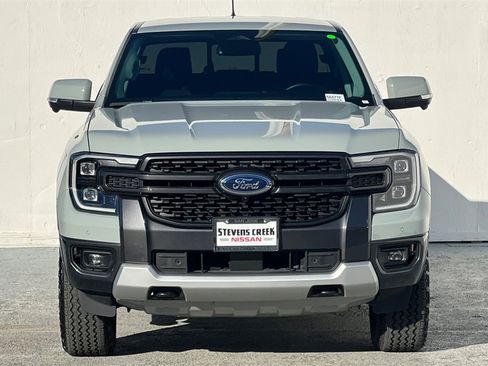 Used 2024 Ford Ranger Lariat w/ FX4 Off-Road Package image 9