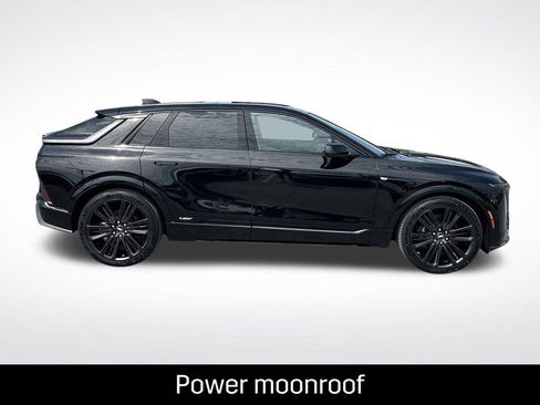 New 2026 Cadillac Lyriq V w/ Exterior Carbon Fiber Package image 10