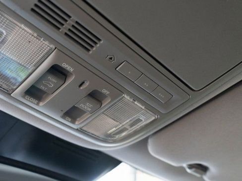 Certified 2022 Honda CR-V Touring image 30