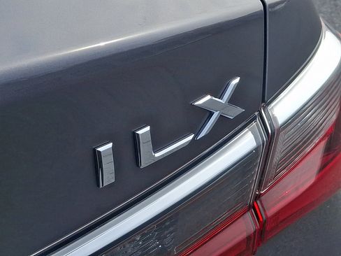 Used 2021 Acura ILX w/ Premium Package image 32