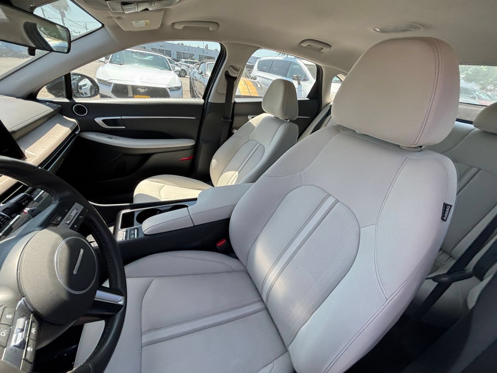 Used 2025 Hyundai Sonata SEL FWD image 27