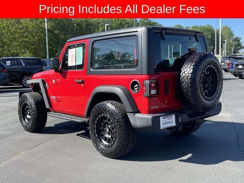 Used 2019 Jeep Wrangler Sport AWD/4WD image 3