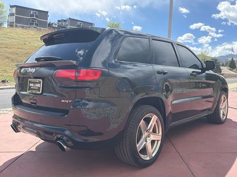 Used 2017 Jeep Grand Cherokee SRT image 7