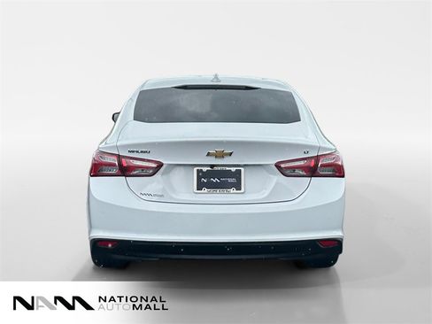 Used 2020 Chevrolet Malibu LT image 4