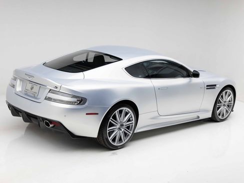 Used 2009 Aston Martin DBS Coupe RWD image 3