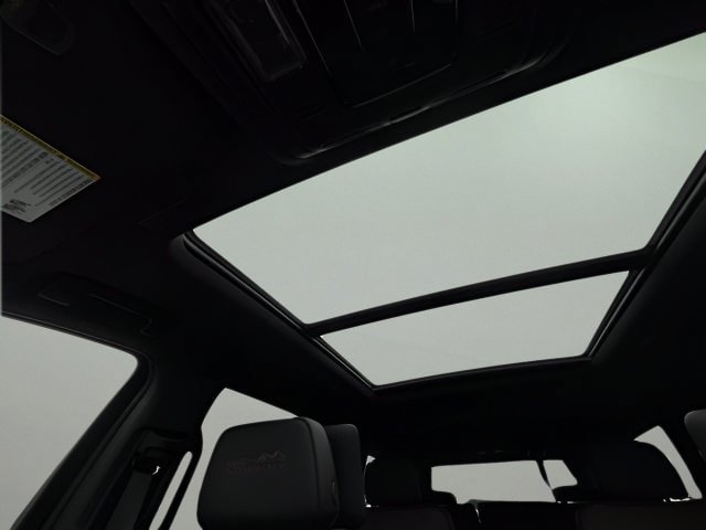 New 2026 Chevrolet Tahoe High Country AWD/4WD image 27
