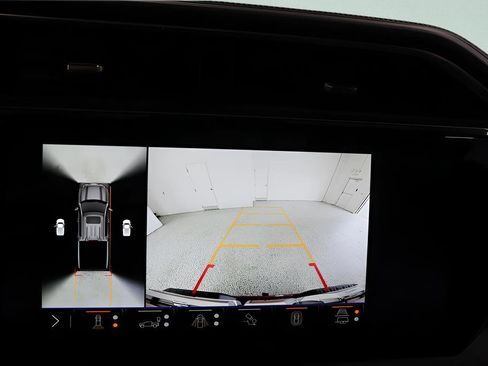 Used 2024 GMC Sierra 1500 Denali AWD/4WD image 12