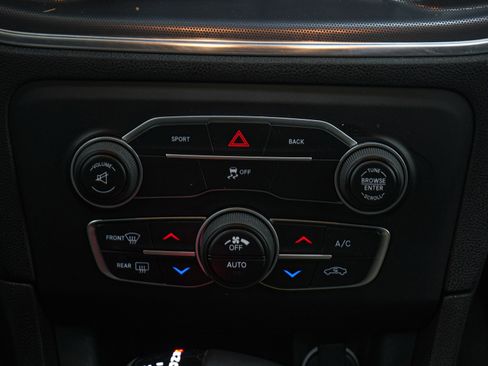 Used 2015 Dodge Charger SXT w/ Rallye Group image 17