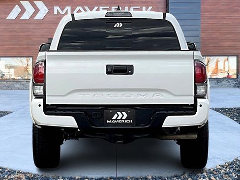 Used 2023 Toyota Tacoma Limited image 6