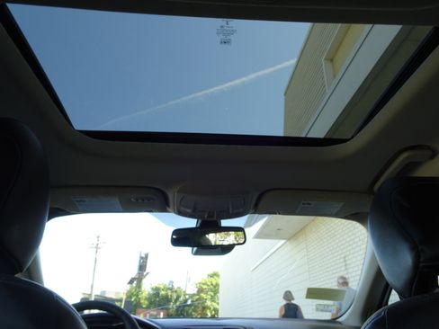 Used 2020 Ford Fusion Titanium image 15