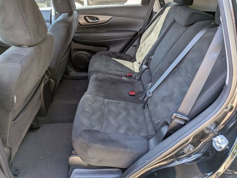 Used 2016 Nissan Rogue SV w/ SV Moonroof Package AWD/4WD image 29