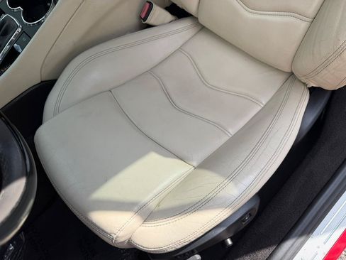 Used 2012 Maserati GranTurismo Sport RWD image 27