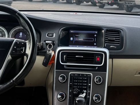 Used 2012 Volvo S60 T5 image 24