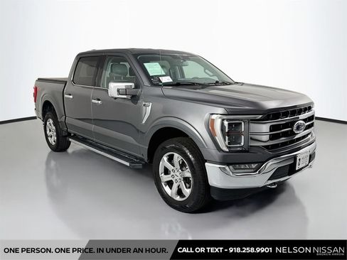 Used 2021 Ford F150 Lariat w/ Equipment Group 502A High AWD/4WD image 3