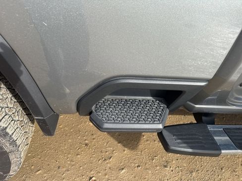 Used 2025 Chevrolet Silverado 2500 High Country w/ High Country Premium Package image 82