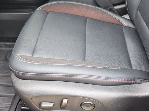 Used 2025 Chevrolet Equinox EV RS FWD image 27