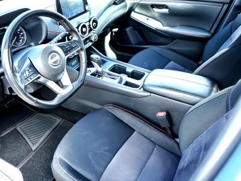 Used 2025 Nissan Sentra SR w/ Midnight Edition FWD image 12