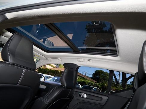 New 2026 Volvo XC40 B5 Ultra w/ Climate Package image 22