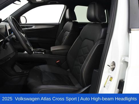 Used 2025 Volkswagen Atlas Cross Sport SE FWD image 20