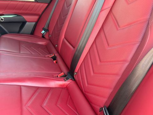 Certified 2023 Maserati Grecale Trofeo image 34