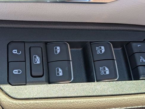 New 2026 RAM 1500 Laramie AWD/4WD image 12