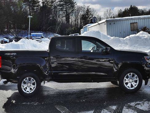 Used 2021 Chevrolet Colorado LT w/ LT Convenience Package image 6