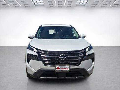 New 2026 Nissan Rogue SV AWD/4WD image 2