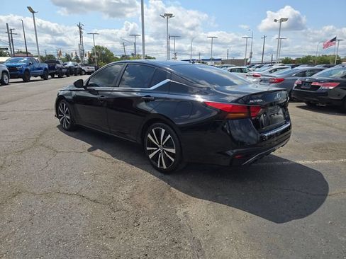 Used 2022 Nissan Altima 2.0 SR FWD image 6