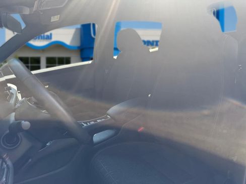 Used 2025 Honda HR-V Sport image 13